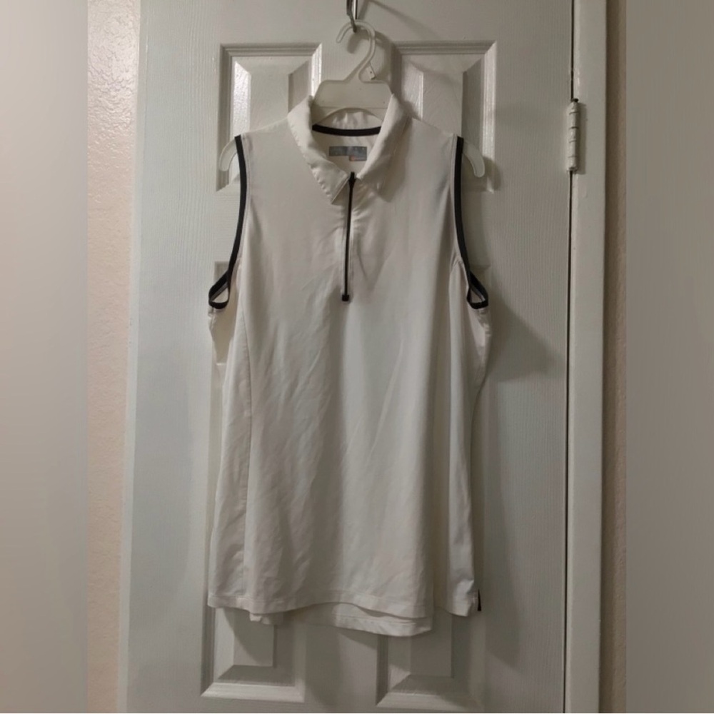 Callaway Women’s Large White Sleeveless Golf Top with Black Accents